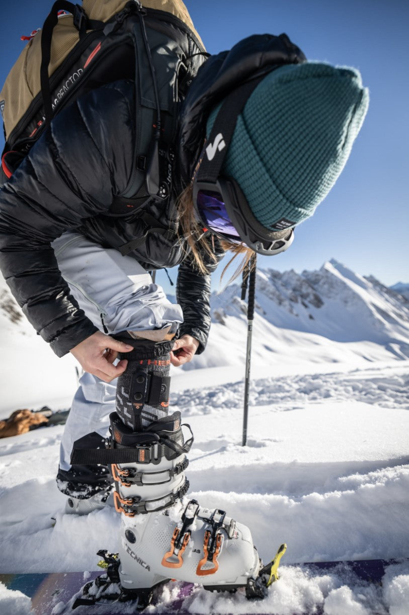 Bundle - S-Pack 700B Batteries + Ultra Warm Performance S.E.T® Heated Ski Socks